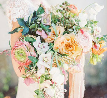15 Of The Most Stunning Bridal Bouquets Ever