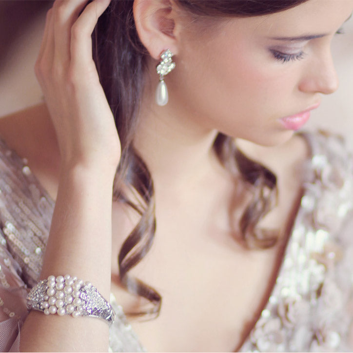 Pearl bracelet and bangle collection