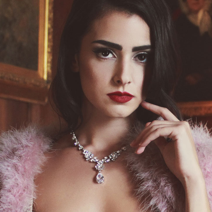 Crystal necklaces inspired by the 1940s